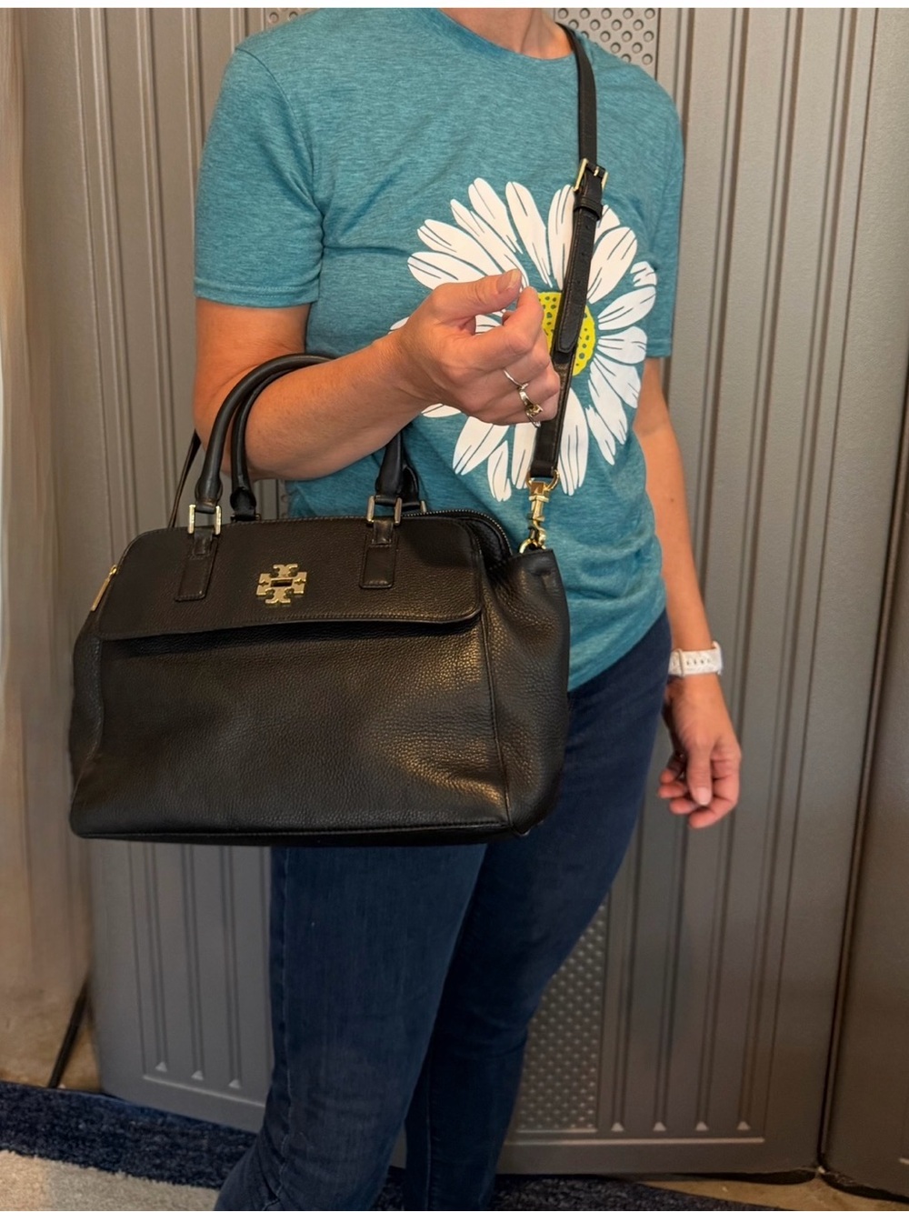 WHAT A DEAL!!!SUMMER SUPER SALE🎉🎊Tory Burch Black Pebbled Leather Satchel